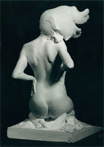 sculpture_nude_kneel_back